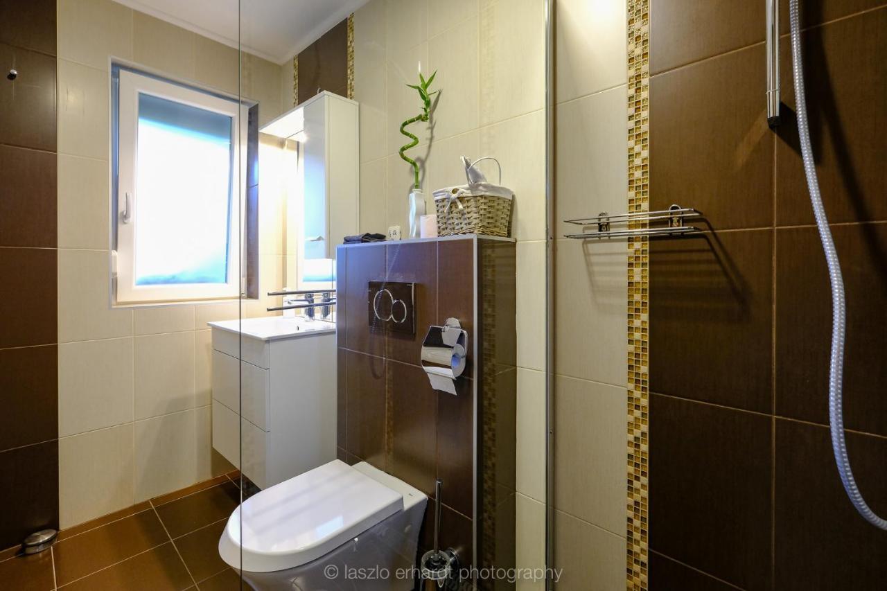 Ciprus Porta Apartmanok 巴拉腾肯尼斯 外观 照片